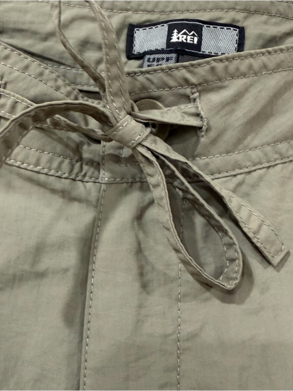 EUC REI Women's Drawstring Hiking Pants in Light Khaki - Picture 5 of 9